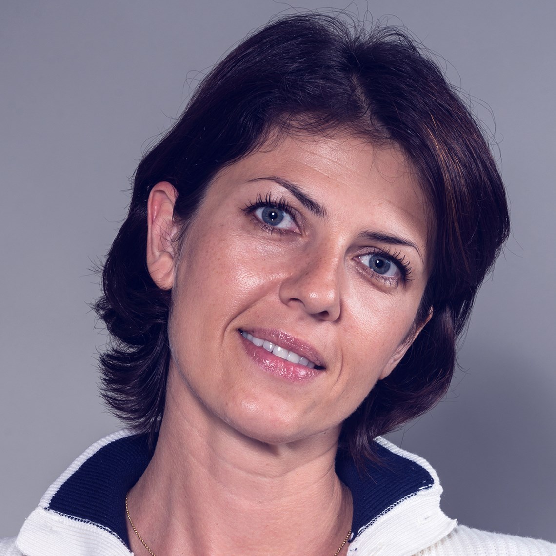 « Témoignage cliente :  Je m’inquiète pour ma machine. On m’a dit que le calcaire pouvait l’endommager. Mais, comment savoir si mon eau est dure ? »  - Lucie -